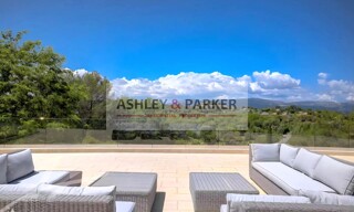 Maison 7 Pièces 271 m² à vendre à La Colle-sur-Loup (06480)