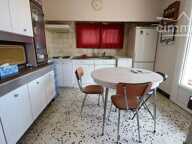 A vendre une villa sur un beau terrain boisé avec une source — photo 4