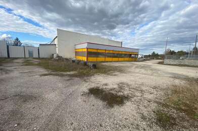 Local industriel  369000 €