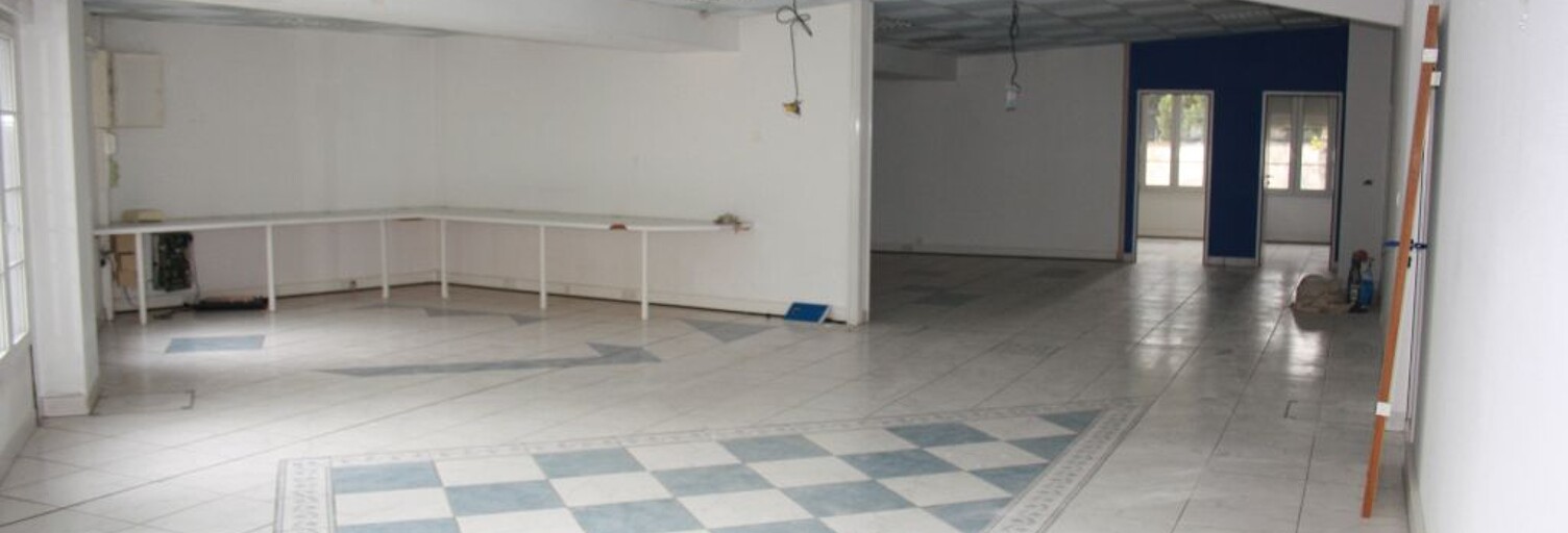 Commerce  170 m² à louer à Auxerre (89000)