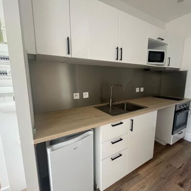 Appartement 1 pièces 375 €