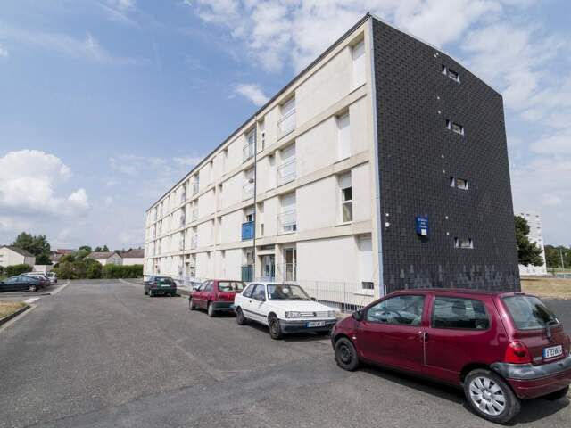 Appartement T4 Buzancais — photo du bien