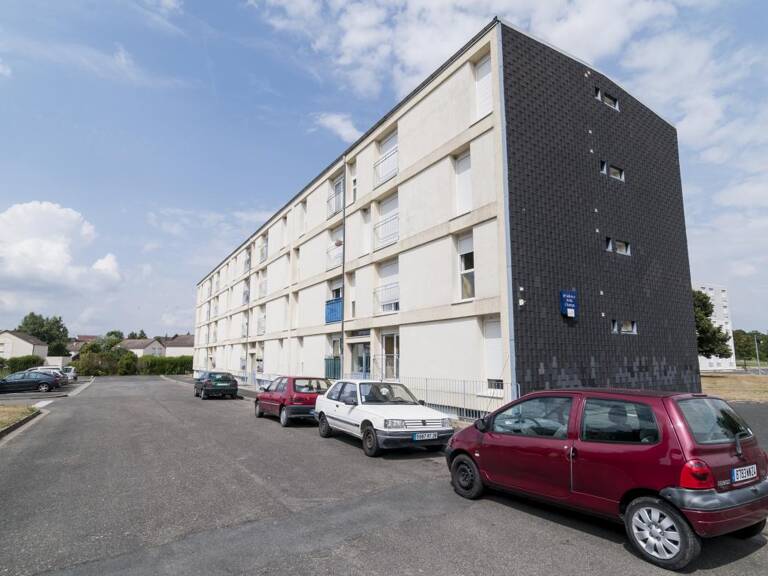 Appartement T4 Buzancais — photo 1
