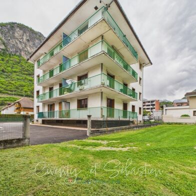 Appartement 4 pièces 108400 €