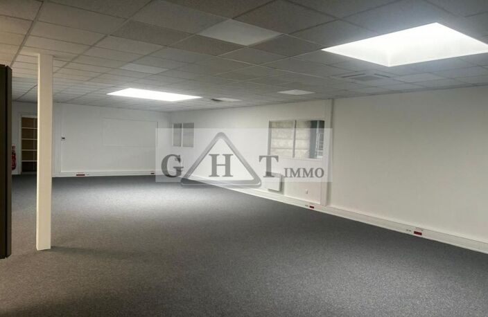 BUREAUX 65 M² A LOUER SAINT MAURICE — photo 5