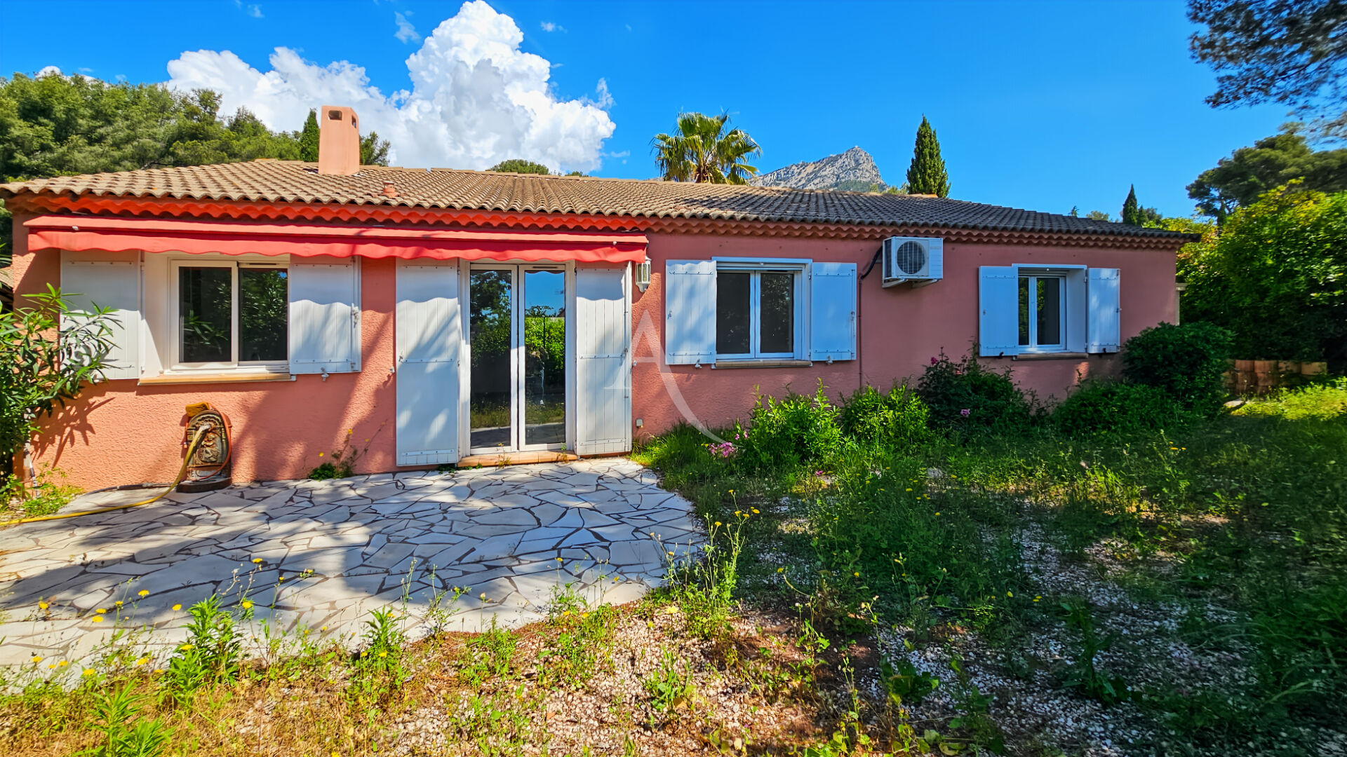 Villa / Maison  T6 à vendre Valette-du-Var (La) 83160