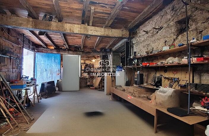 MAISON DE VILLAGE A RENOVER ENTIEREMENT — photo 2