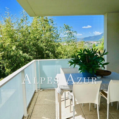 Appartement 3 pièces 335600 €