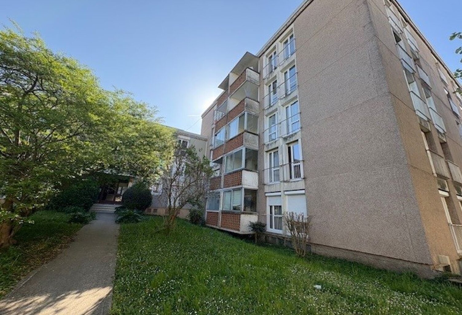 Appartement T4 + PARKING ET CAVE — photo 1