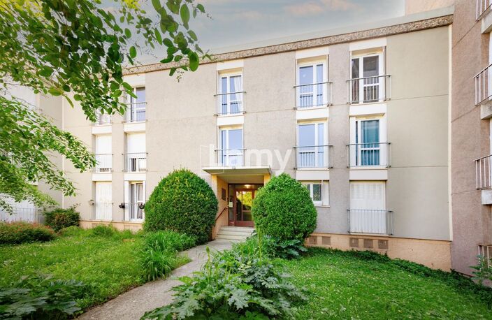Appartement T4 + PARKING ET CAVE — photo 2