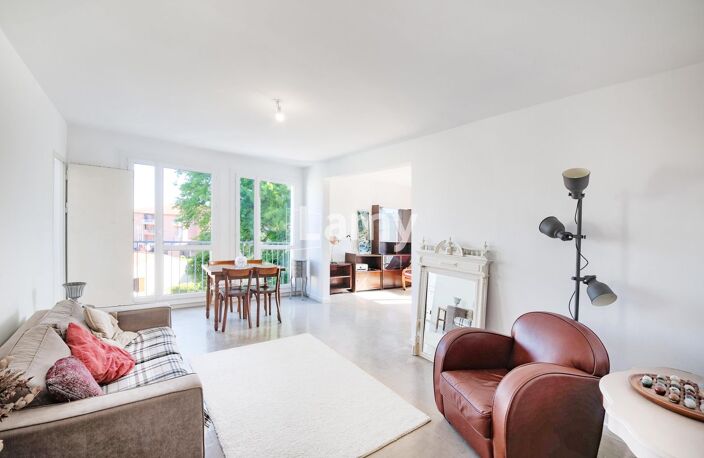 Appartement T4 + PARKING ET CAVE — photo 3