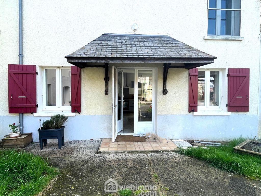 Corps de ferme - 98m² - Braye-Sous-Faye