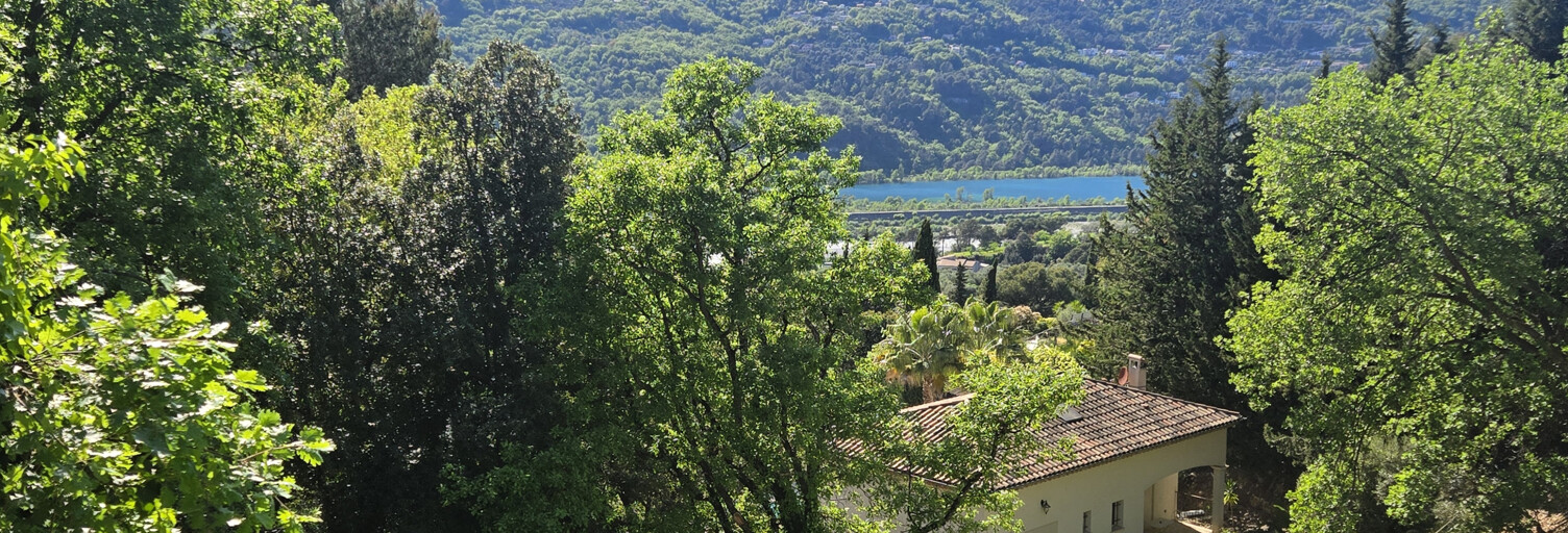 Terrain  1013 m² à vendre à Saint-Martin-du-Var (06670)