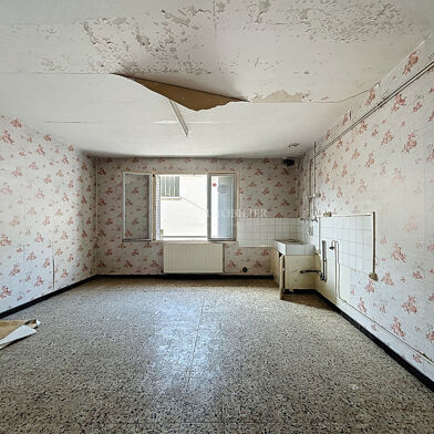 Appartement 5 pièces 180000 €