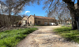 Local industriel  80 m² à vendre à Saignon (84400)