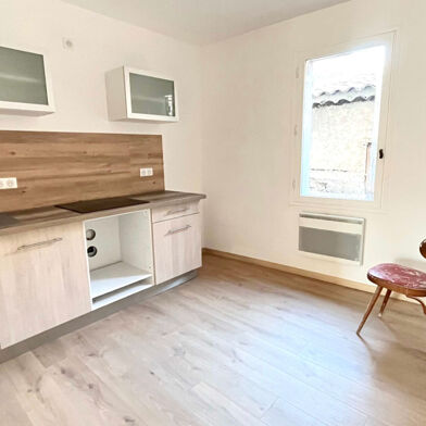 Immeuble  268700 €