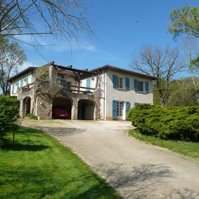 Maison 10 pièces 260000 €