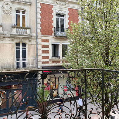 Appartement 3 pièces 299250 €
