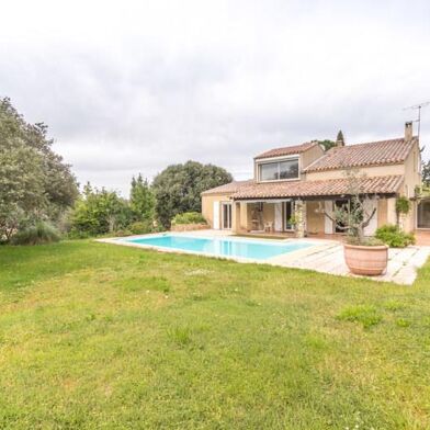 Maison 9 pièces 597000 €