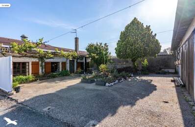 Maison en pierre de 9 pièces principales — photo du bien