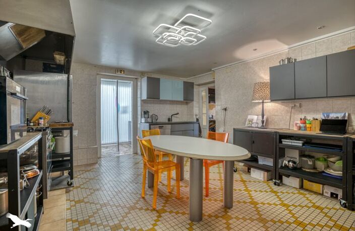 Maison en pierre de 9 pièces principales — photo 3