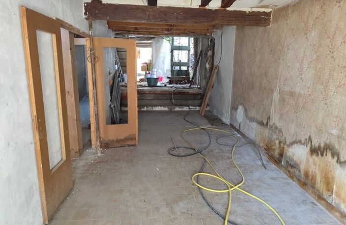 Maison en pierre de 4 pièces principales — photo 3