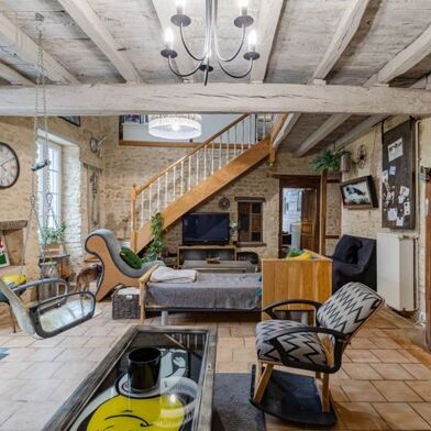 Maison 6 pièces 299999 €