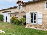 Maison en pierre de 6 pièces principales — photo 2