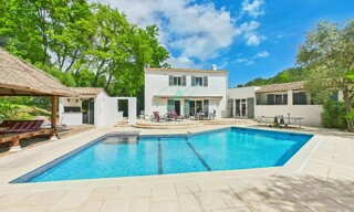Maison 8 Pièces 238 m² à vendre à Roquefort-les-Pins (06330)