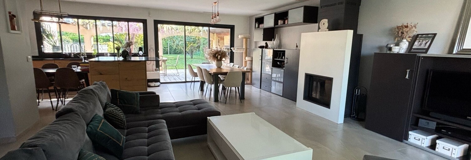 Maison 6 Pièces 153 m² à vendre à Arveyres (33500)