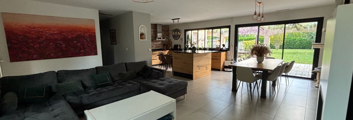 Maison 6 Pièces 153 m² à vendre à Arveyres (33500)