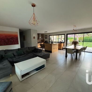 Maison 6 pièces 440000 €