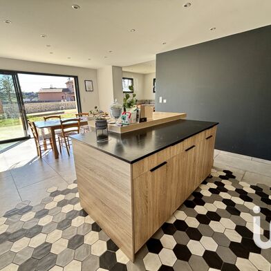 Maison 5 pièces 375000 €