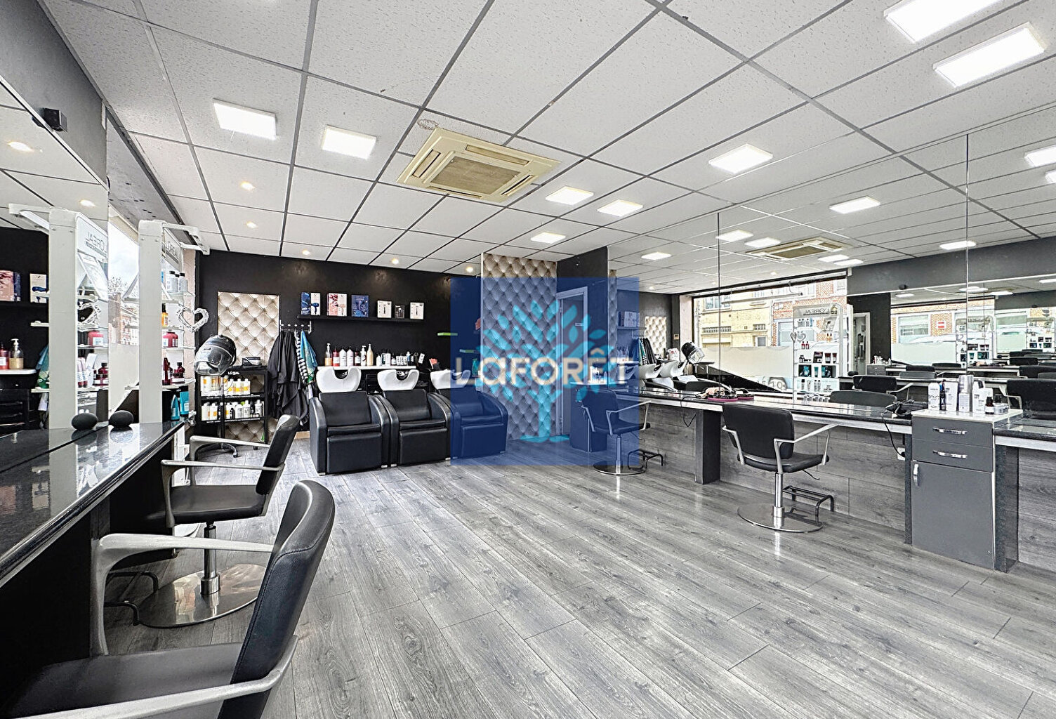 Salon de coiffure — photo 1