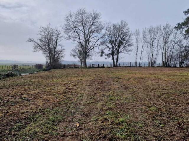 Terrain à bâtir - 1 261m² — photo du bien