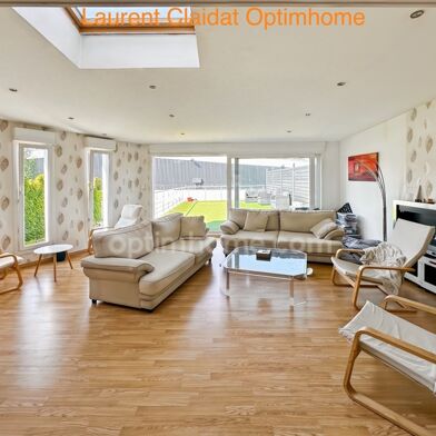 Maison 7 pièces 215000 €