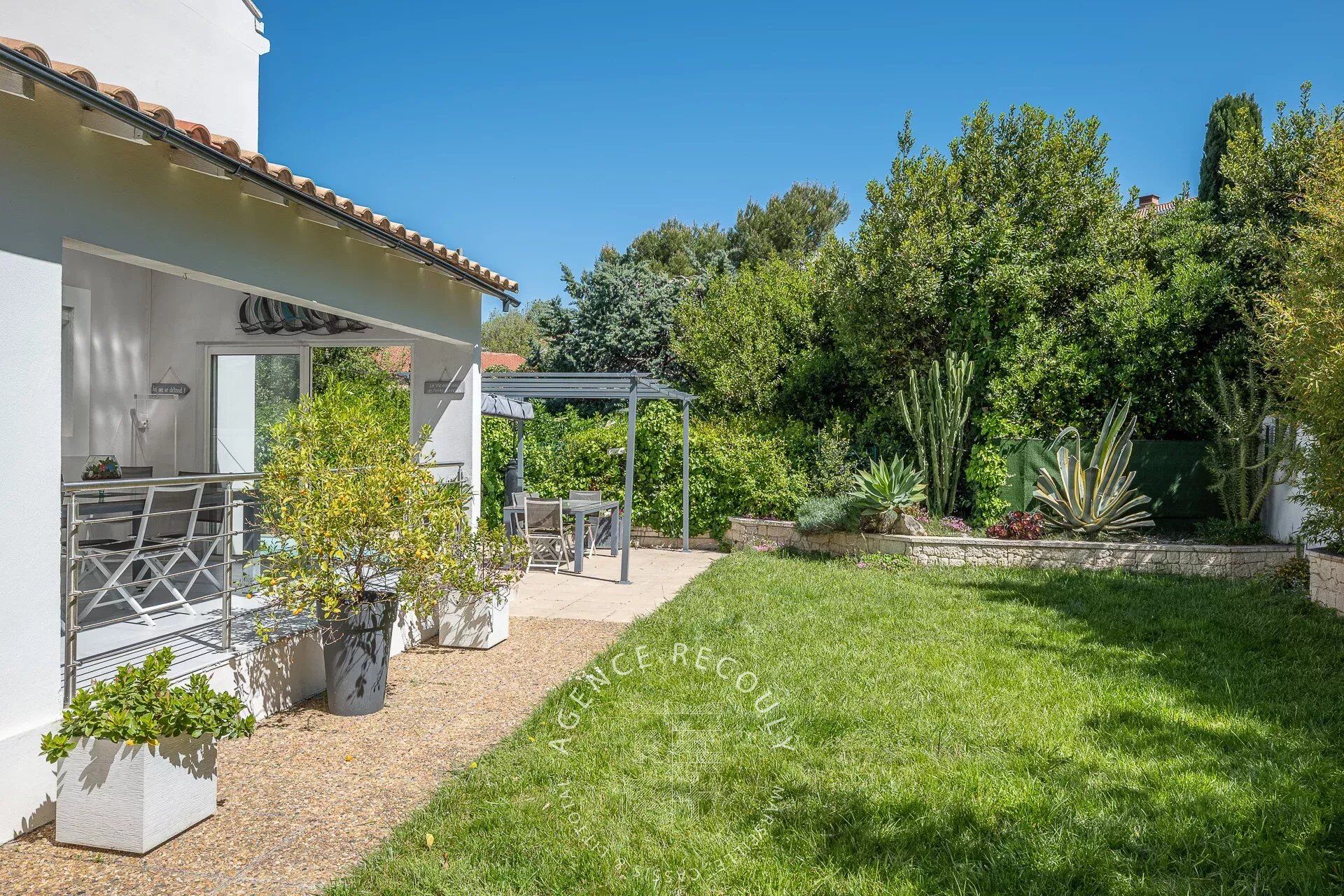 Villa / Maison  T6 à vendre Marseille 8eme 13008