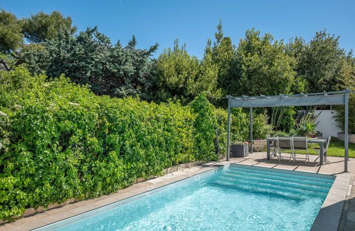 MAISON AVEC PISCINE - CDT ROLLAND / LA PLAGE - 13008 MARSEILLE — photo 3