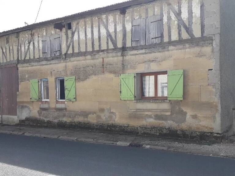 2 APPARTEMENTS SEPARES POUR CETTE GRANDE MAISON — photo 1
