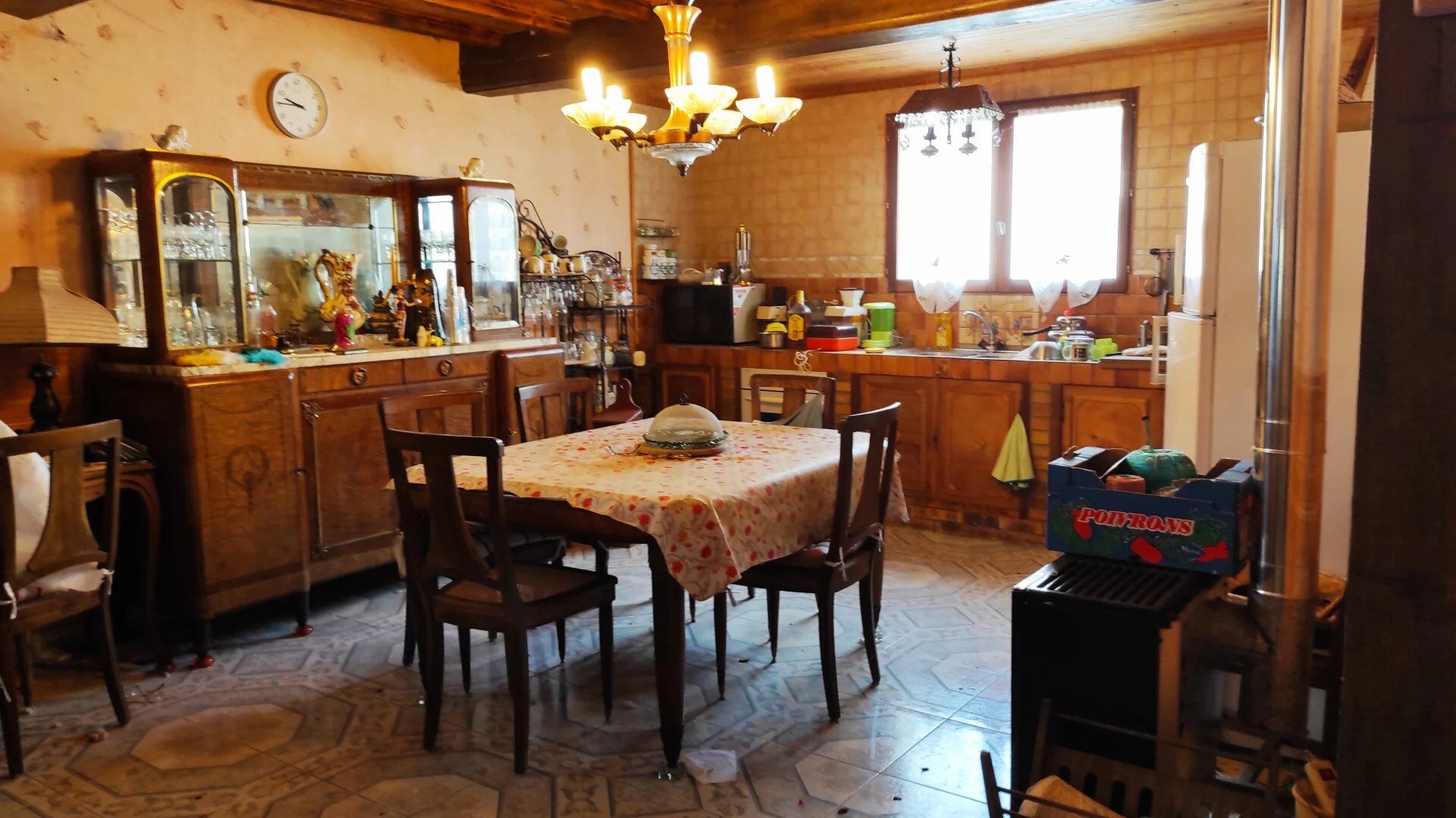 2 appartements separes pour cette grande maison