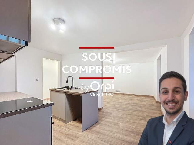 Appartement À Vendre — photo du bien