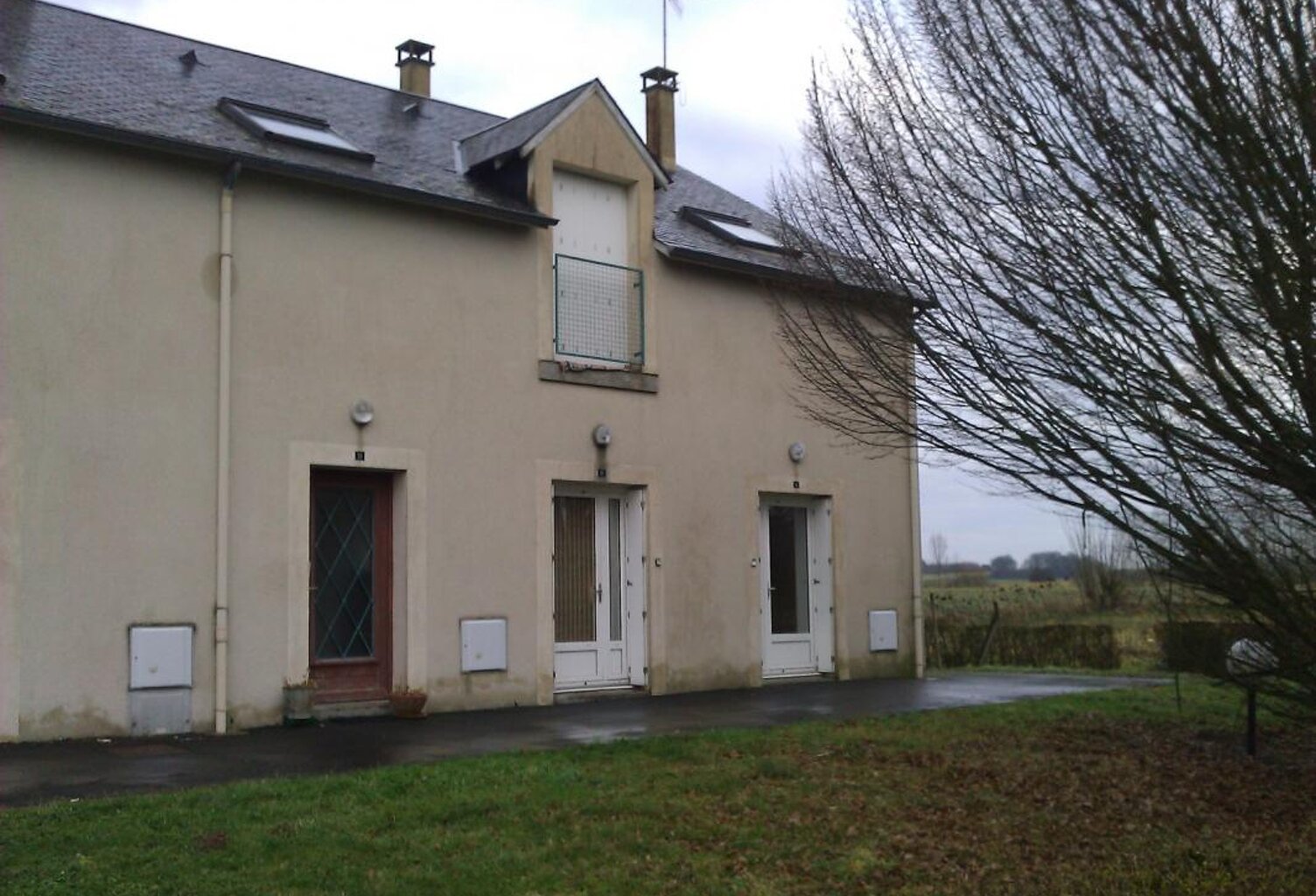 Appartement T2 Moulins sur Cephons — photo 1