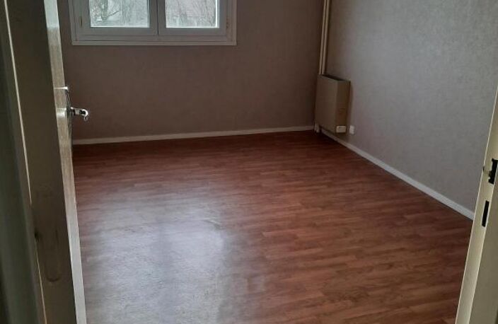 Appartement T4 Levroux — photo 4