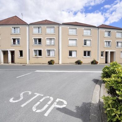 Appartement 3 pièces 341 €