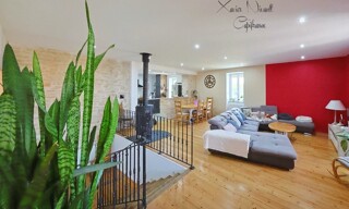 Maison 6 Pièces 218 m² à vendre à Le Villars (71700)