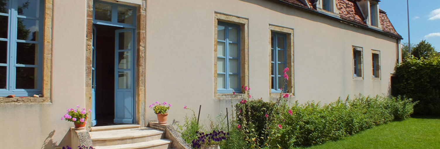 Maison 15 Pièces 450 m² à vendre à Semur-en-Auxois (21140)