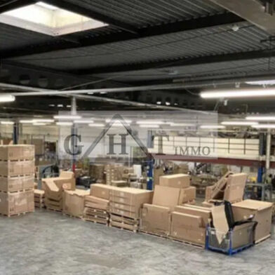 Local industriel  14853 €