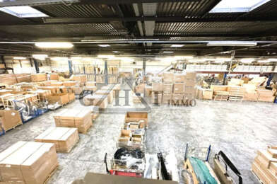 Local industriel  35758 €
