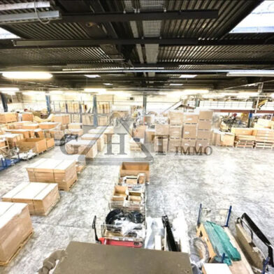 Local industriel  35758 €