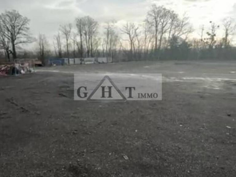 A LOUER VILLEBON-SUR-YVETTE  TERRAIN DE 6 700 M² — photo 1